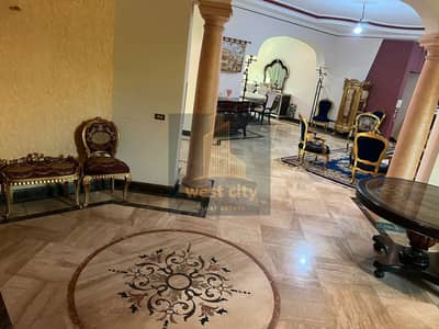فيلا ٧٠٠م ناصية متشطبة للبيع في كمبوند بيفرلي هيلز سوديك