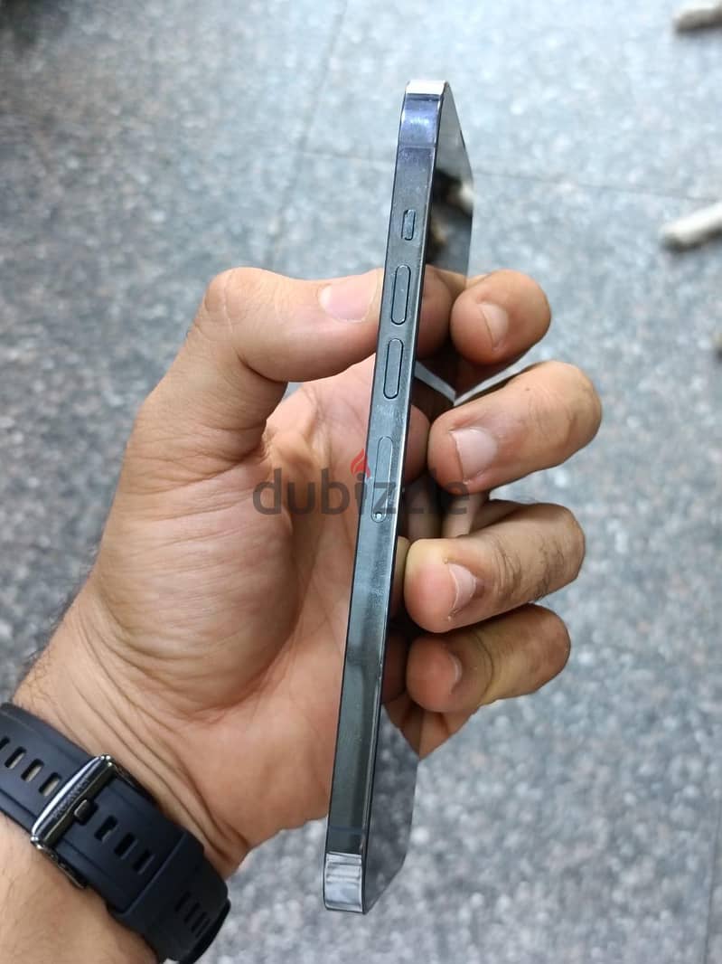 iPhone 13 pro Max 5
