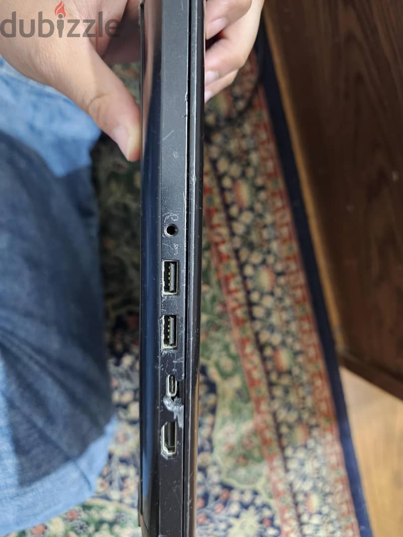 Dell Inspiron 15 7577 Gtx 1050 TI Intel i7 7th generation 3