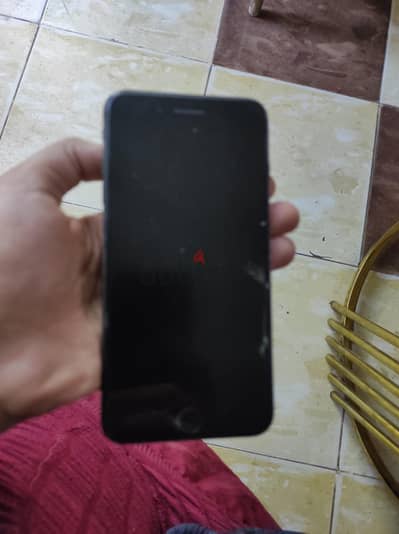 آبل - آيفون 8 بلس