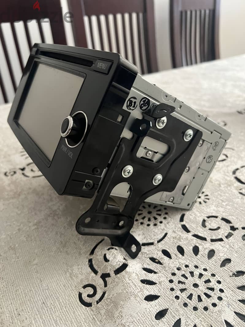 Mitsubishi lancer shark screen 2015 3