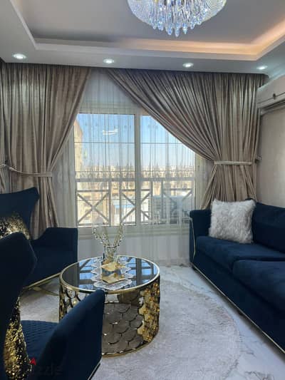 Apartment available for immediate handover in District 9—a prime location in Nasr City. It features an unobstructed view and a direct northern exposur
