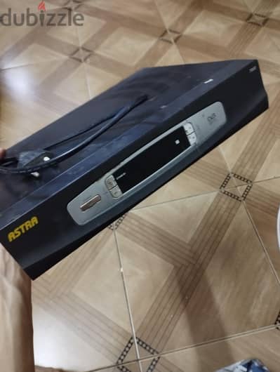 Digital Satellite Receiver مستعمل للبيع