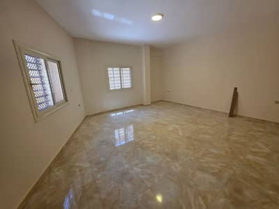 High-end 180m² apartment for rent with a private entrance and a 200m² private garden – District 8, Sheikh Zayed.