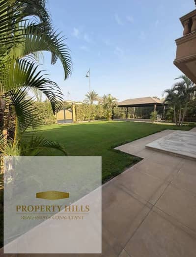 Spacious villa in front of Madinaty, with an area of 574 meters + 475 meters garden, immediate delivery for sale with a down payment of only 25%
