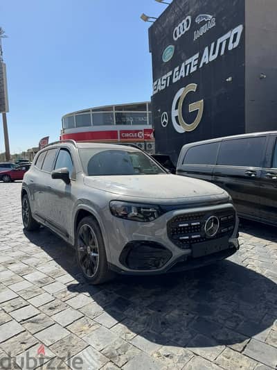 Mercedes-Benz GLB 200 2027 AMG Nardo Grey استلام فوري في المعرض