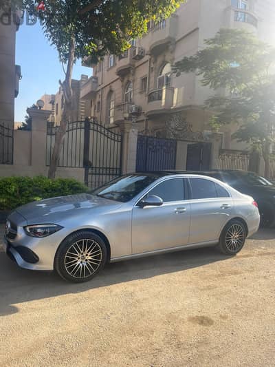 مرسيدس بنز سي 180 2025