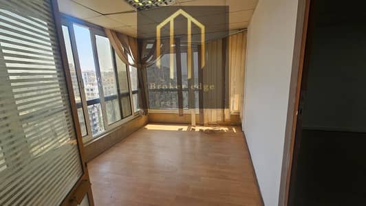 Office for rent on Revolution Street, area 250 meters