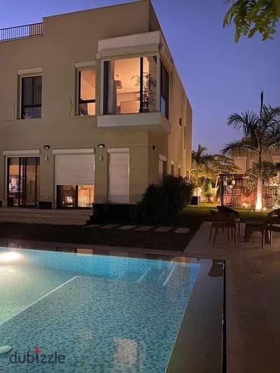 Villa for sale in Golden Square with an area of 240 meters, close to the American University, ready for viewing