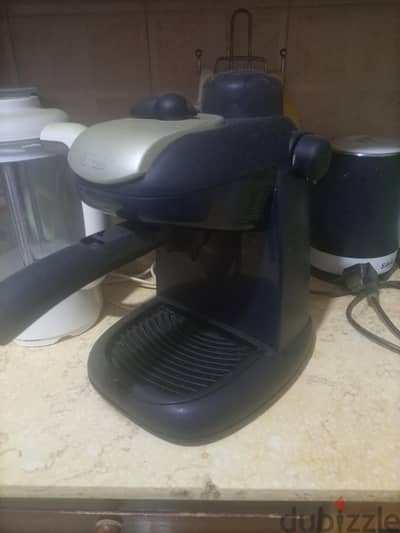 مكنة اسبريسو ديلونجي