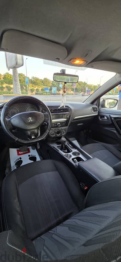 Peugeot 301 2015 High line
