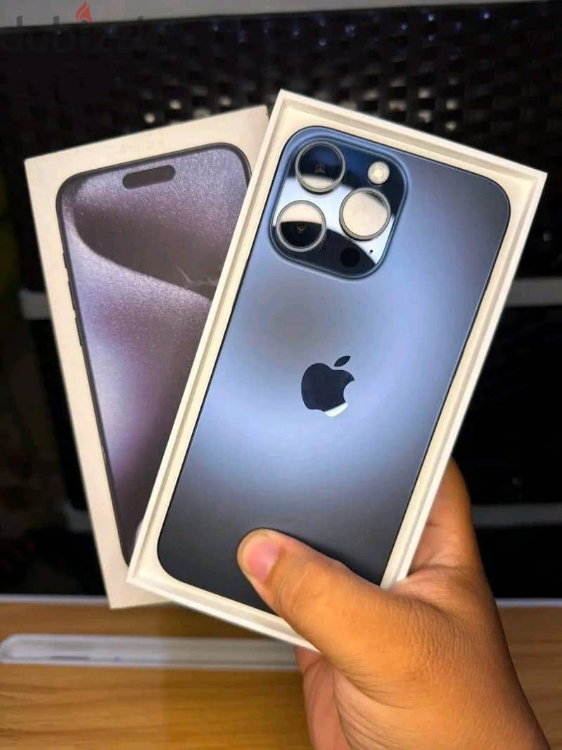 Apple - iPhone 15 Pro Max 2