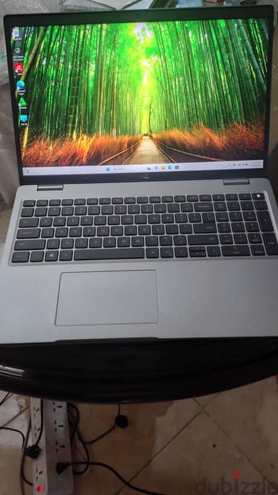 Latitude 5520 – Core i7 11th Gen | RAM 16GB | SSD 256GB | Full HD