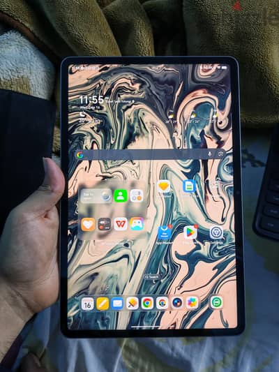 للبيع HONOR Pad 10 بالكيبورد الأصلي – حالة ممتازة جدًا