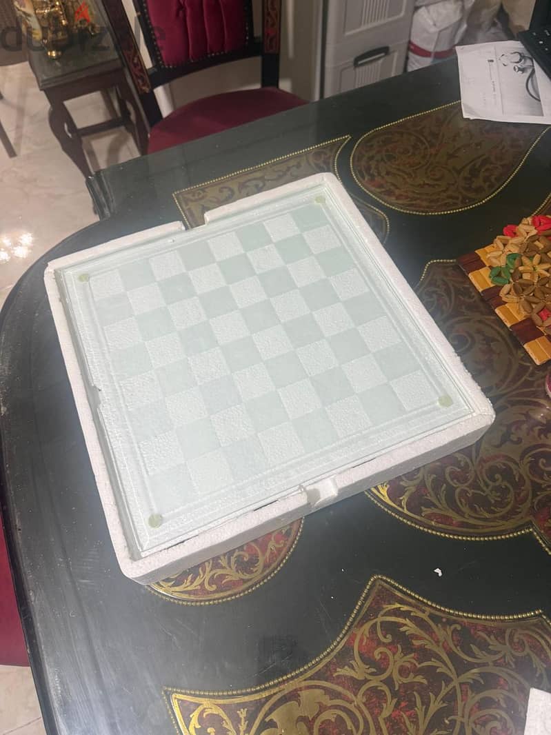 Glass chess 1