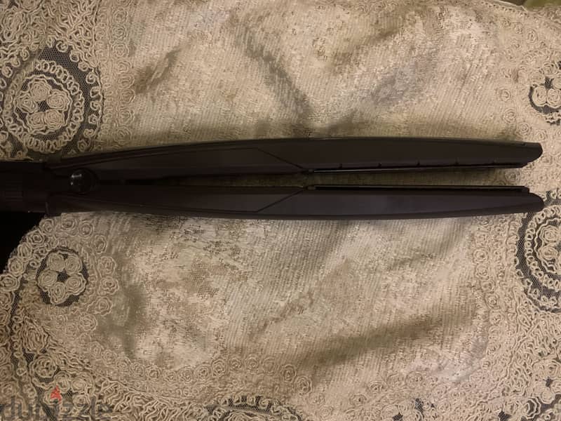 Babyliss.  Slim 28mm    Dry&wet 1