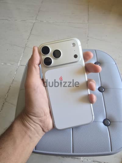iPhone 17 Pro Max 256 شريحه نسخه محلي مسجل بالعلبه فقط