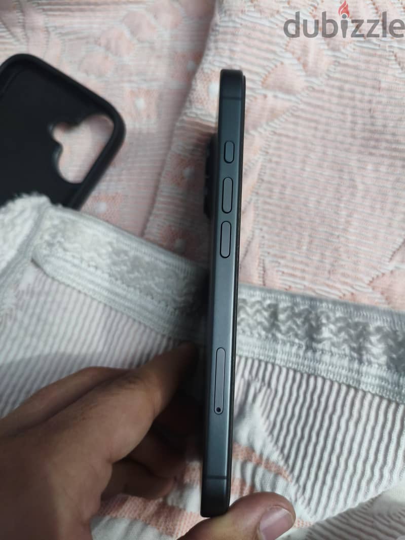 Apple - iPhone 17 2