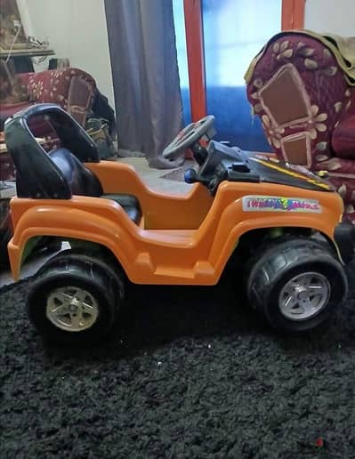 سيارة اطفال للبيع