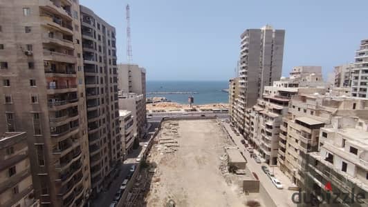 شقة للبيع فيو بحر في لوران 320م