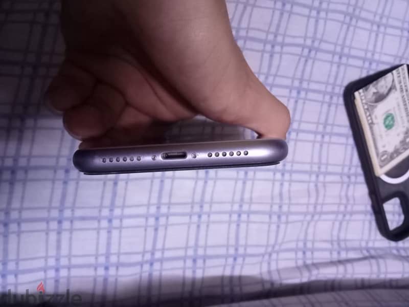 Apple - iPhone 11 5