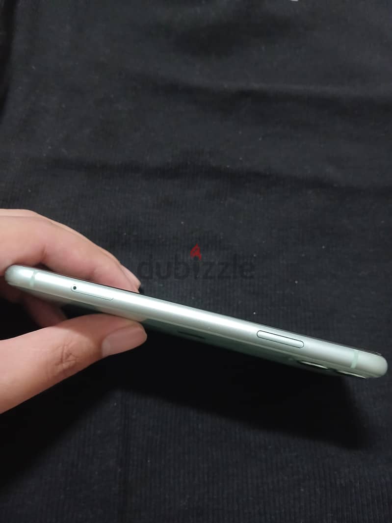 Apple - iPhone 11 4
