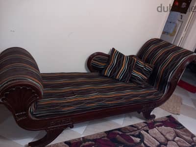 شزلونج بحاله جيده لم يستعمل خشب زان
