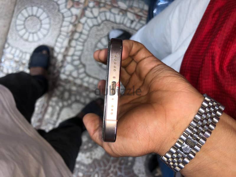 Apple - iPhone 16 Pro 1