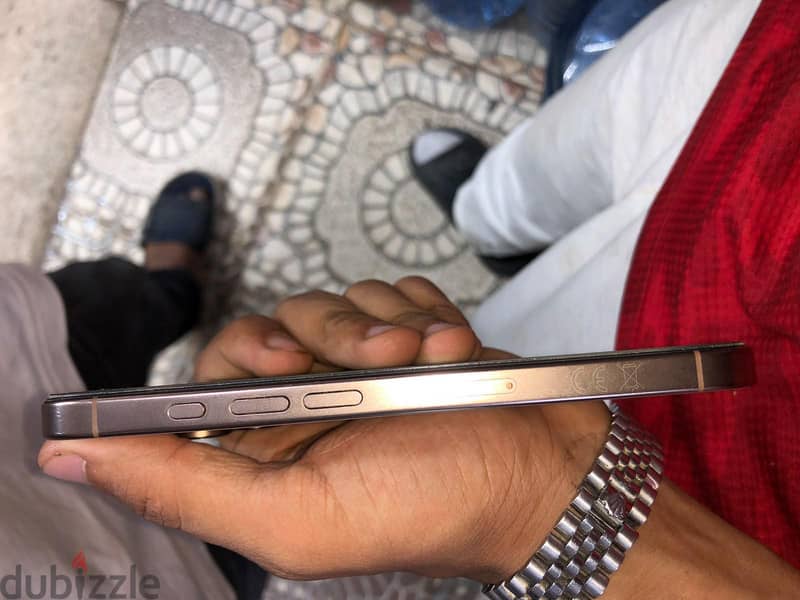 Apple - iPhone 16 Pro 2