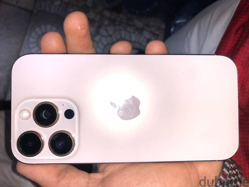 Apple - iPhone 16 Pro 3