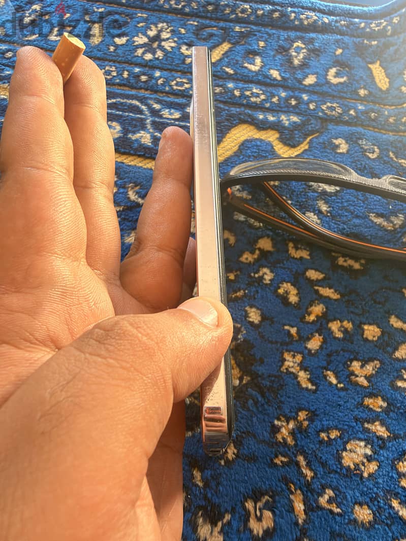 OPPO Reno12 F 4