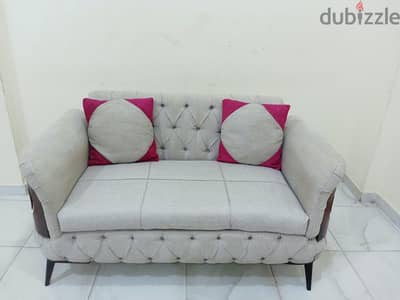 انتريه مودرن خشب زان احمر استعمال بسيط جدا عمولة