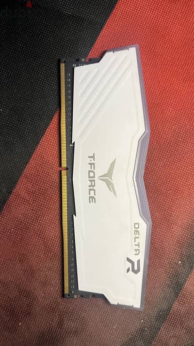 Ram 8GB DDR4 3200HZ.   رامات ٨ جيجا