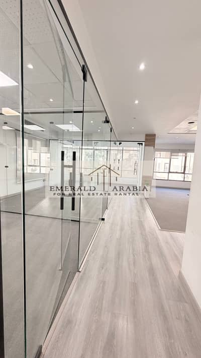 Administrative space suitable for large companies and institutions with administrative licenses and ready for immediate operation