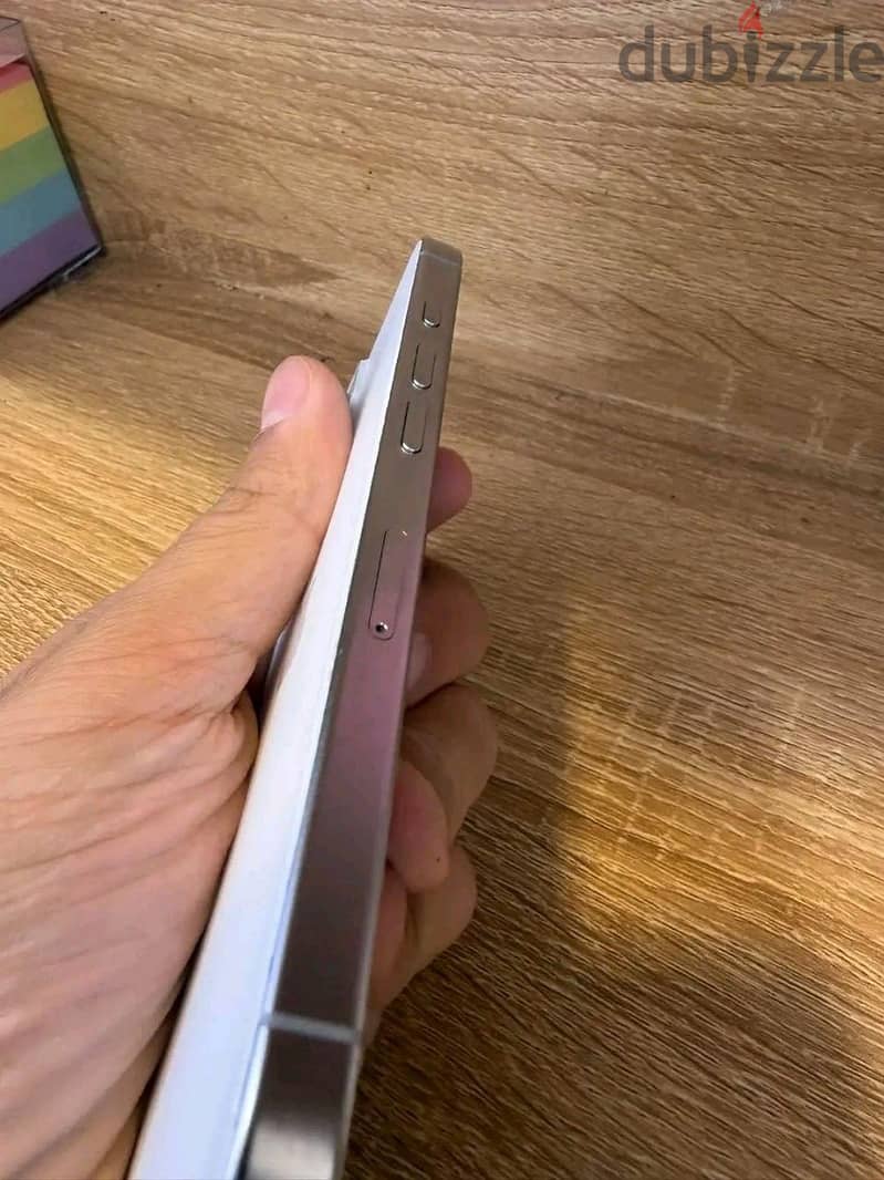 Apple - iPhone 16 Pro 3