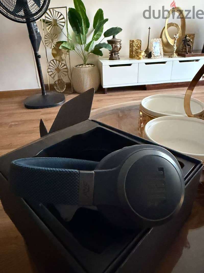 JBL ANC original headphone 2