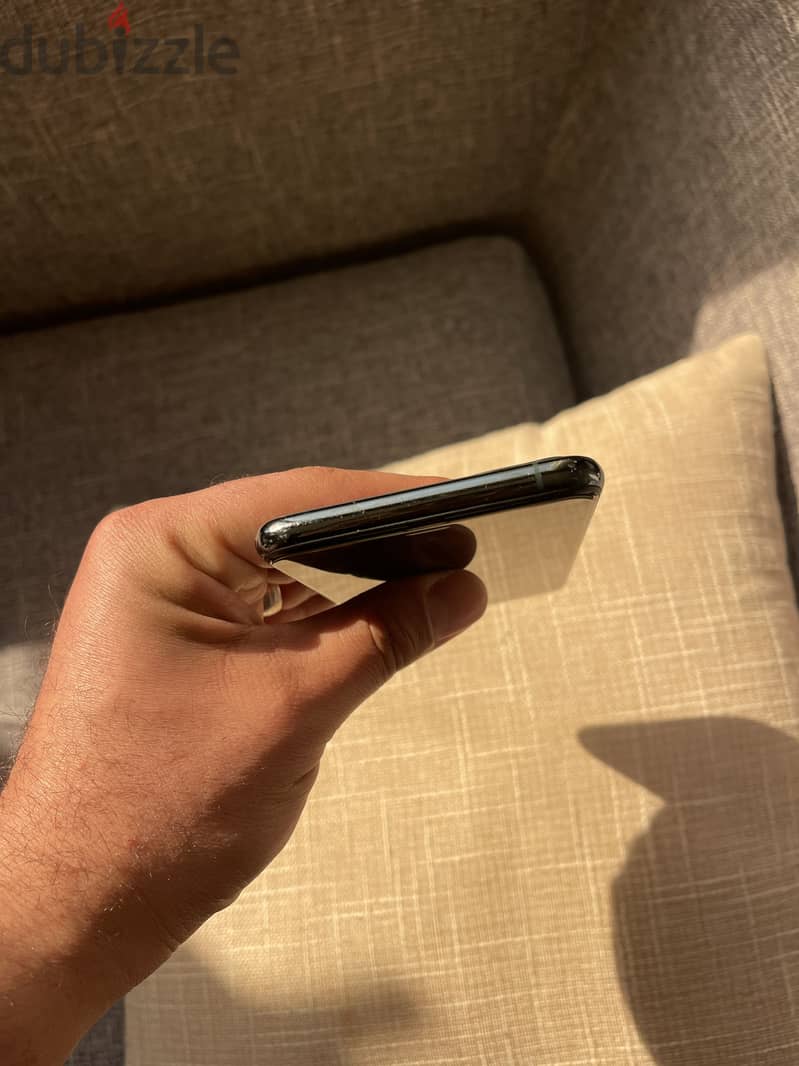 Apple - iPhone 11 Pro Max 10