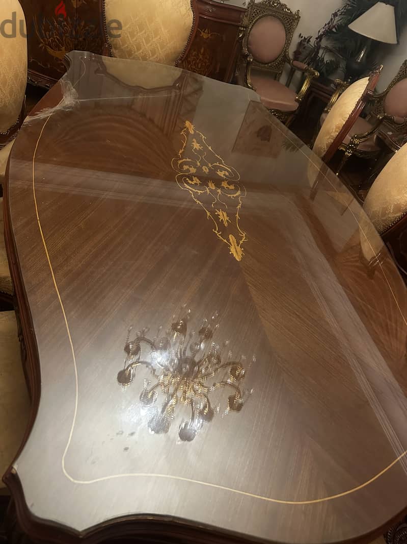 Grand vintage dinning room 3