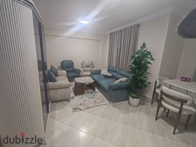 متاح شقه فرش فندقي زيرو مكيفه بالكامل كومباوند دار مصر شرق المال والاعمال مدينه العاشر من رمضان