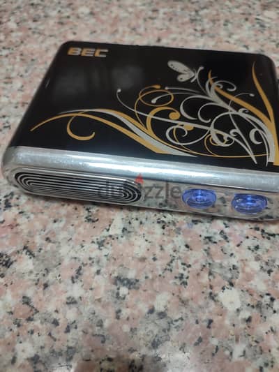جهاز منقى الهواء للسيارات مزود بفلتر للتعطير