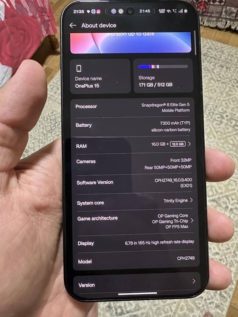 One Plus 15 - Like New 2