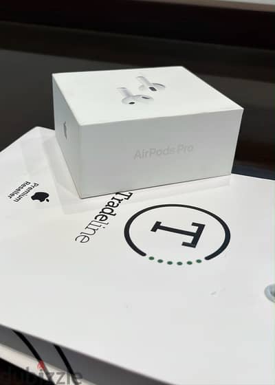 AirPods Pro 3 جديدة ومتبرشمة