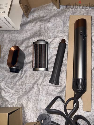 Dyson airwrap