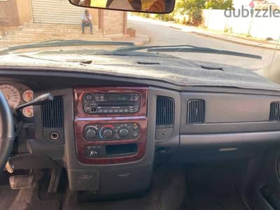 مطلوب تابلوه دودج رام  أو قشره تابلوه موديل ٢٠٠٥