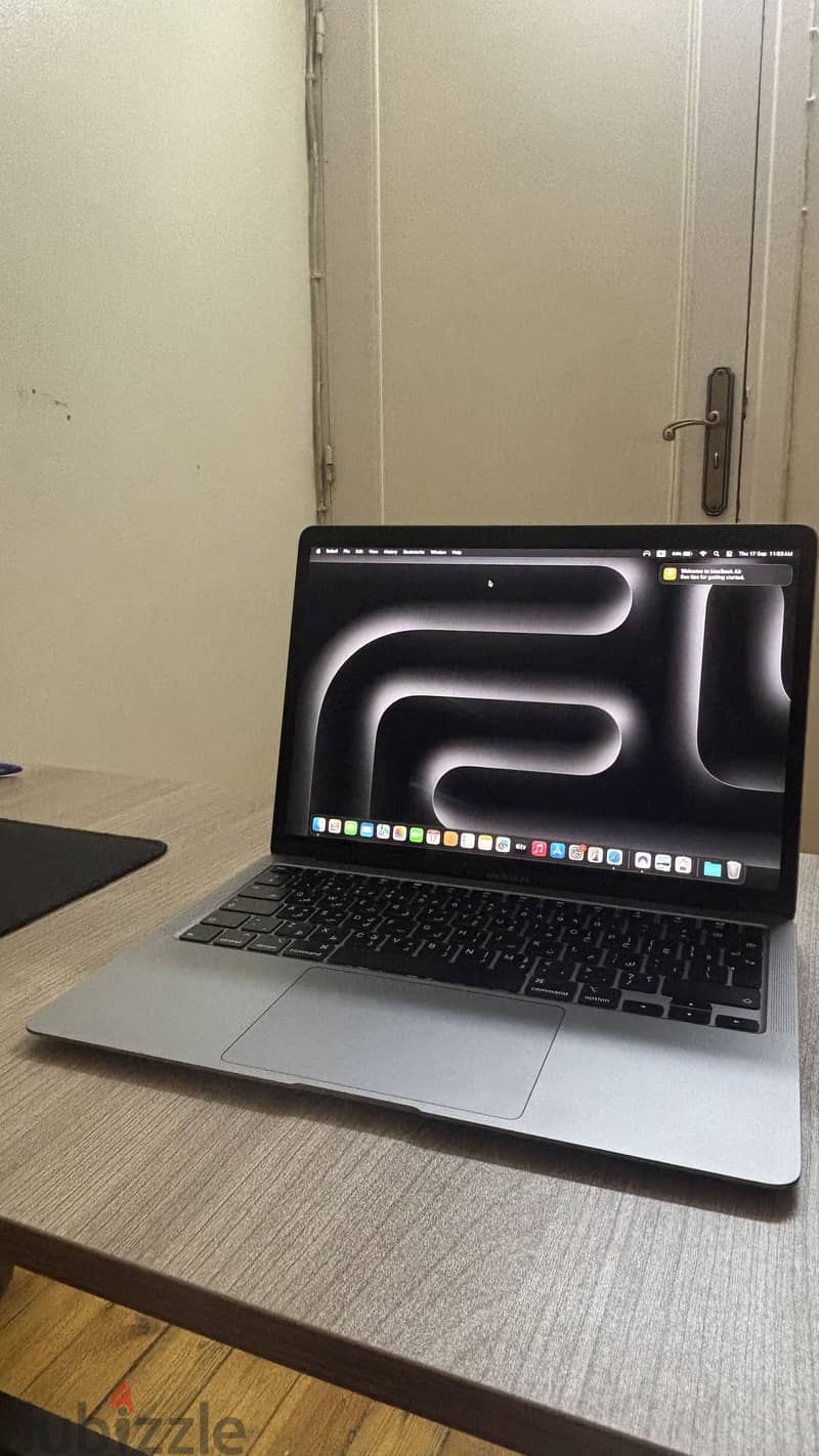 Macbook Air 2020 i3 Pristine condition 1