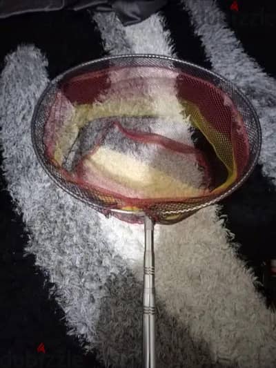 شبكة صيد بذراع طول ٢ متر تقريبا