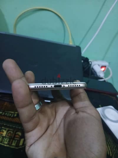آبل - آيفون 8