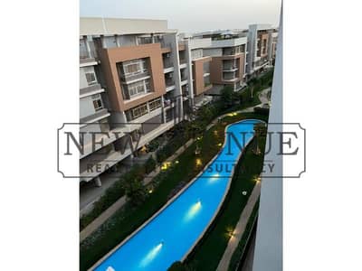 Fully finished apartment prime location view water features  in Granda - El Sherouk