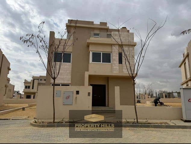 فيلا بـ٥ غرف نوم في فيفث سكوير المراسم، صورة ١١ من ١٢