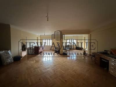 Ground Apartment with  Private Garden and Private Entrance for Sale in Al Nakheel Compound First Settlement Opposite Mirage Hotel Ready to move